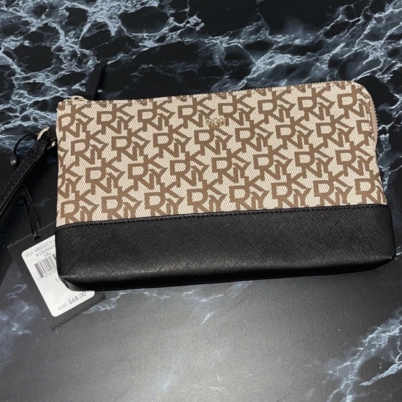 DKNY Vela Wristlet Pouch Brown Black Zip Top NEW AUTHENTIC -Store Display - Picture 3 of 9
